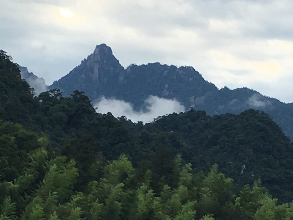 Why Sanqing Mountain (三清山) earns a place in a South China route